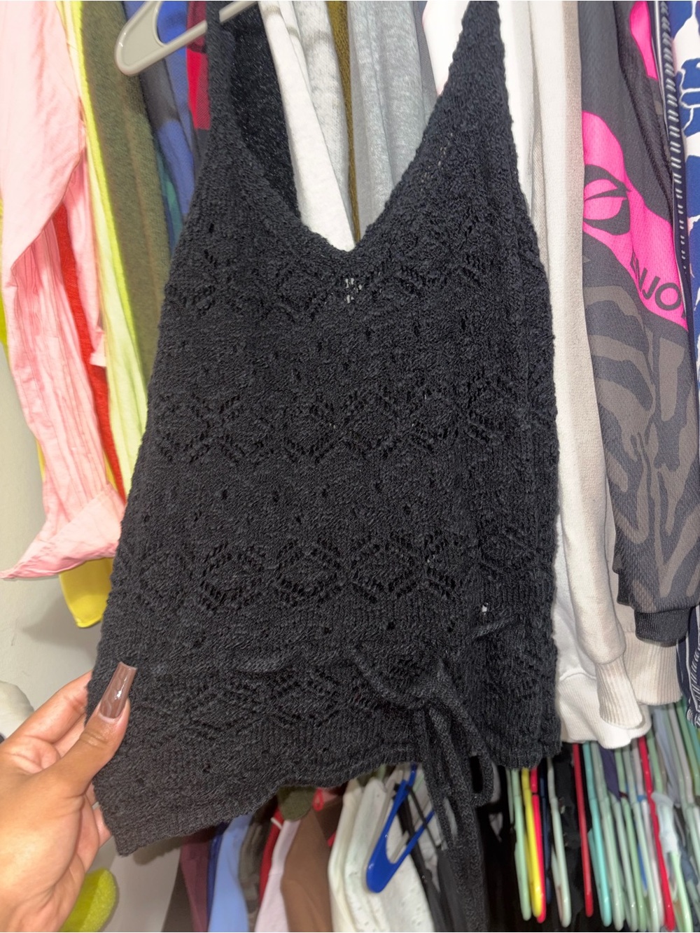 SO Black Knit V-Neck Lace-Pattern Cropped Camisole